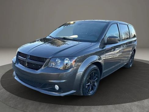 Used 2020 Dodge Grand Caravan SXT w/ Driver Convenience Group FWD image 1