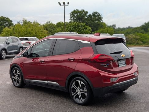 Used 2019 Chevrolet Bolt Premier w/ Infotainment Package FWD image 7