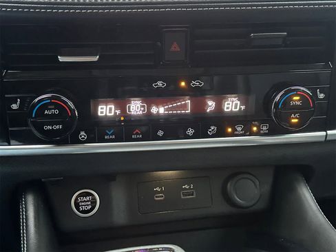 Used 2022 Nissan Rogue SL image 19