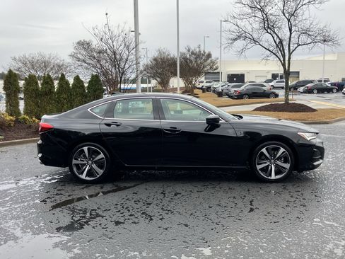 Used 2025 Acura TLX w/ Technology Package image 11