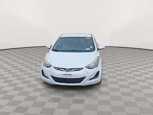 Used 2016 Hyundai Elantra SE image 3