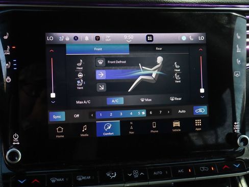 Used 2024 Jeep Wagoneer Series II w/ Flexible Seating Group RWD image 32