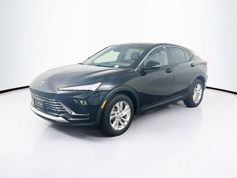 Used 2025 Buick Envista Preferred image 3