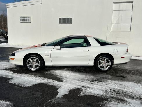 Used 1997 Chevrolet Camaro Z28 w/ Preferred Equipment Group 2 image 7