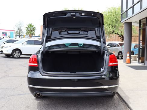 Used 2015 Volkswagen Passat TDI SEL Premium FWD image 22