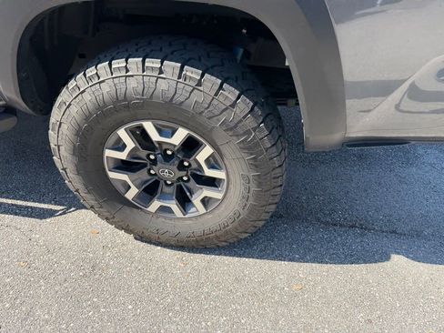 Used 2023 Toyota Tacoma TRD Off-Road AWD/4WD image 8