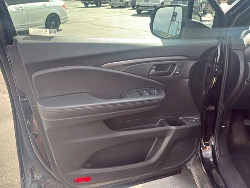Certified 2023 Honda Passport EX-L image 13