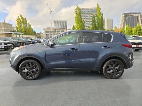 Certified 2022 Kia Sportage LX w/ LX AWD Value Edition Package image 7