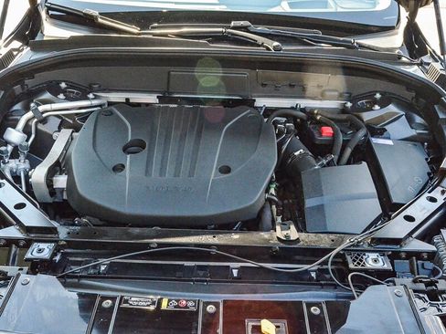 Used 2022 Volvo XC60 B5 Momentum w/ Advanced Package image 32