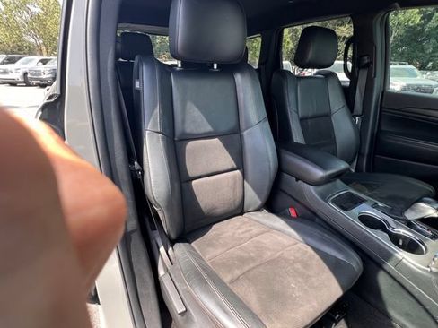 Used 2022 Jeep Grand Cherokee Laredo X RWD image 25