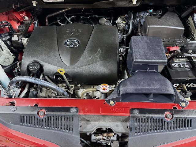 Used 2017 Toyota Sienna LE FWD image 28