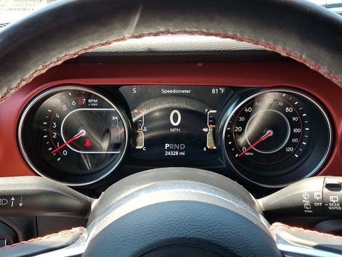 Certified 2022 Jeep Wrangler Unlimited Rubicon w/ Cold Weather Group AWD/4WD image 26