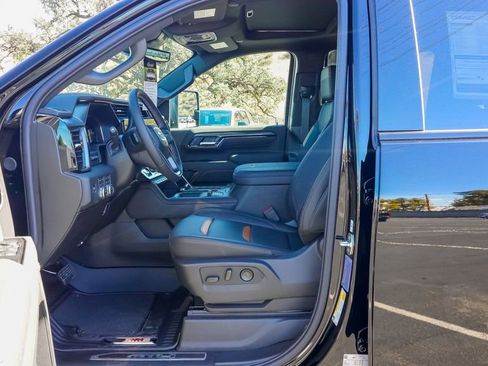 New 2026 GMC Sierra 3500 AT4 w/ AT4 Premium Plus Package image 14