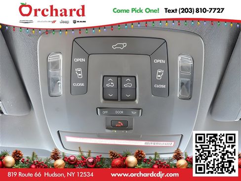 Used 2022 Toyota Sienna XLE image 24