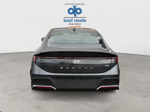 Used 2026 Hyundai Sonata Blue FWD image 5