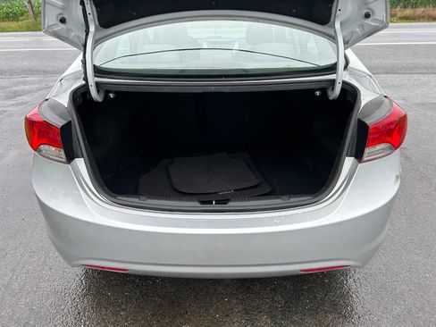 Used 2013 Hyundai Elantra Limited image 28