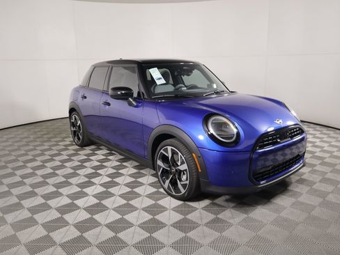 New 2026 MINI Cooper 4-Door Hardtop image 3