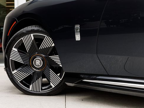 Certified 2024 Rolls-Royce Spectre w/ Spectre Launch Package image 15