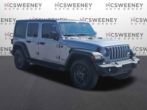 Used 2021 Jeep Wrangler Unlimited Sport AWD/4WD image 7