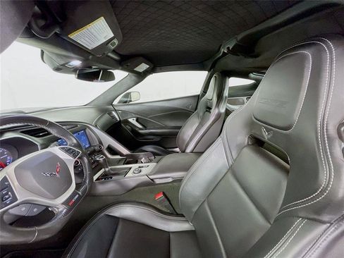 Used 2017 Chevrolet Corvette Z06 image 12