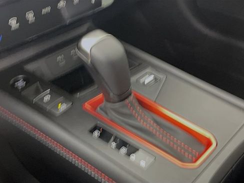 New 2026 Nissan Kicks SR image 12