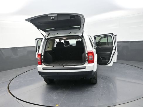 Used 2015 Jeep Patriot Sport w/ Power Value Group image 33