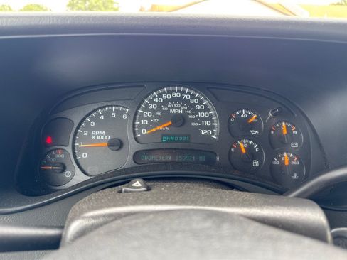 Used 2005 Chevrolet Silverado 2500 LS AWD/4WD image 16