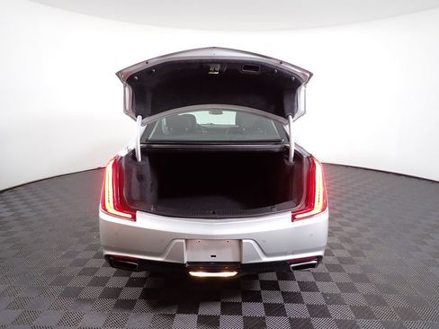 Used 2019 Cadillac XTS Luxury FWD image 16