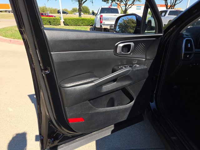 Used 2022 Kia Sorento S FWD image 21