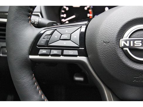 New 2026 Nissan Altima 2.5 SR w/ SR Premium Package FWD image 15