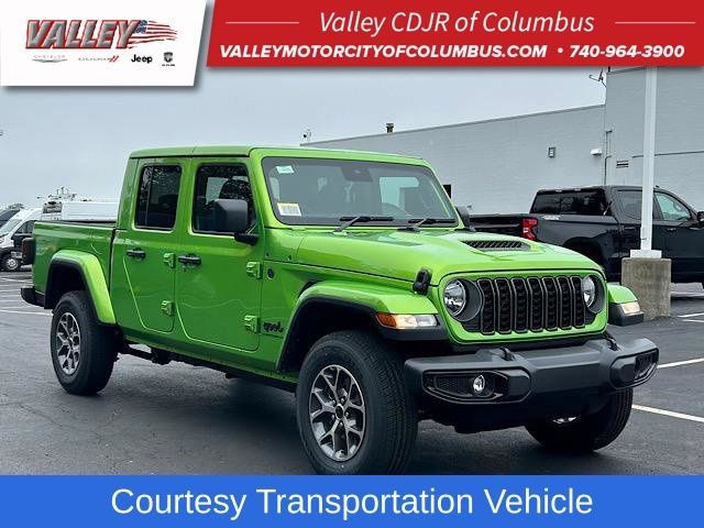 Used 2025 Jeep Gladiator Sport AWD/4WD image 1