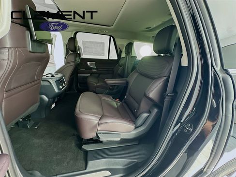 New 2026 Ford Expedition Max Platinum w/ Platinum Ultimate Package AWD/4WD image 30