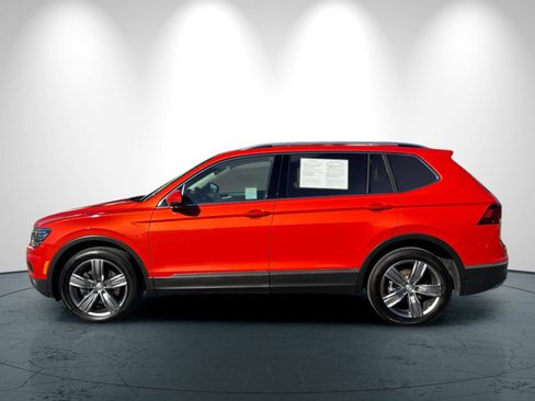 Used 2018 Volkswagen Tiguan SEL Premium w/ 3rd Row Seat Package image 7