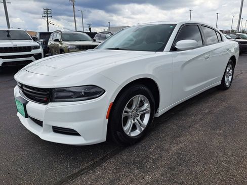 Used 2020 Dodge Charger SXT RWD image 7