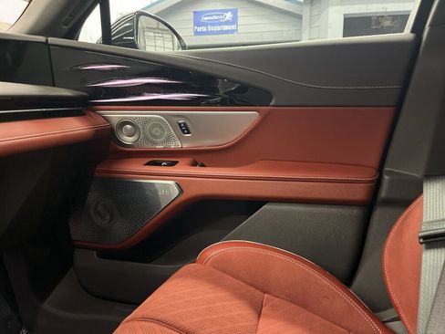 Used 2024 Lincoln Nautilus Black Label w/ Jet Appearance Package (87T) image 14