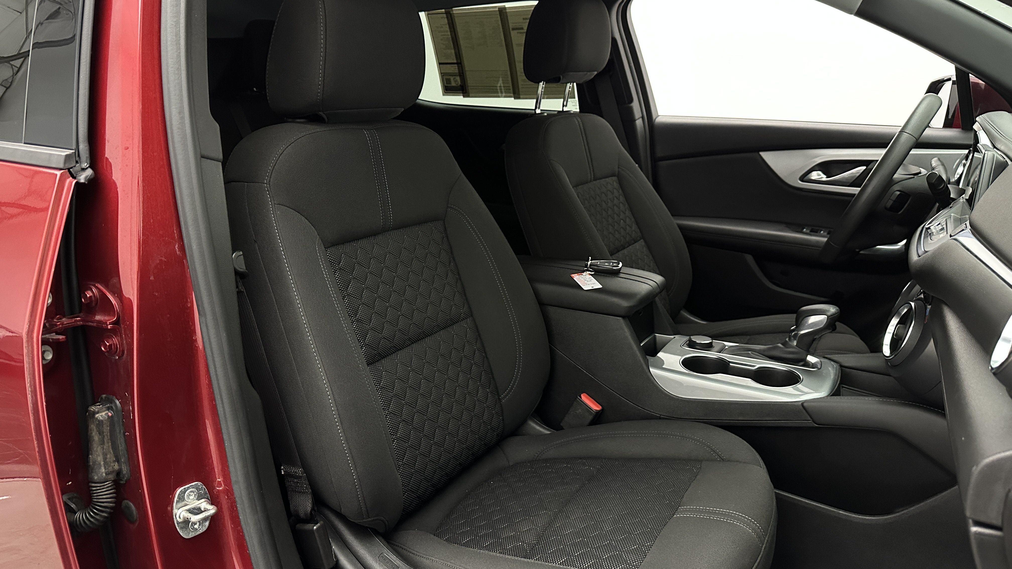 Used 2021 Chevrolet Blazer LT FWD image 34