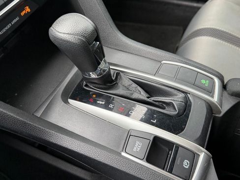 Used 2020 Honda Civic LX image 16