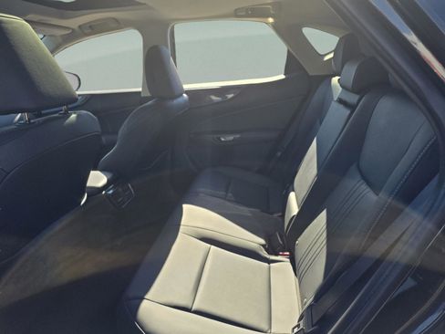 Certified 2025 Lexus NX 250 FWD w/ Premium Package image 18