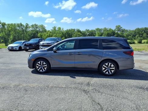 Used 2025 Honda Odyssey EX-L image 29