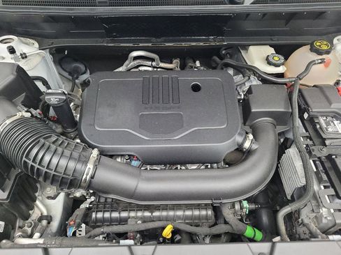 Used 2023 GMC Acadia SLE FWD image 30