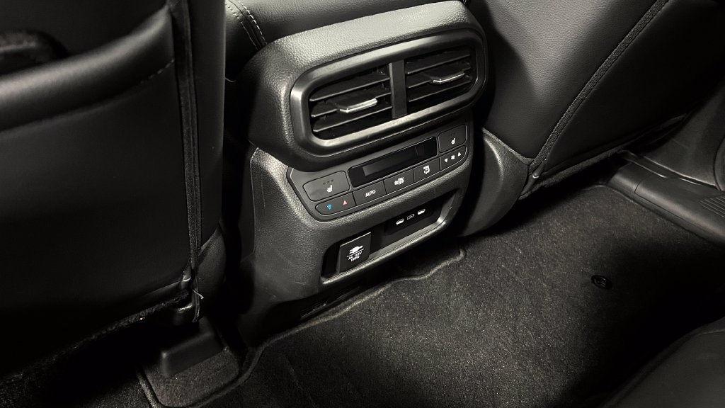 Used 2025 Honda Pilot Elite image 20