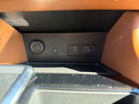 Used 2023 Nissan Pathfinder Platinum image 42