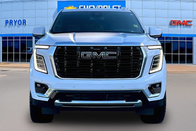 Used 2025 GMC Yukon Denali AWD/4WD image 2