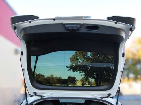 Used 2016 Toyota Prius Two image 18