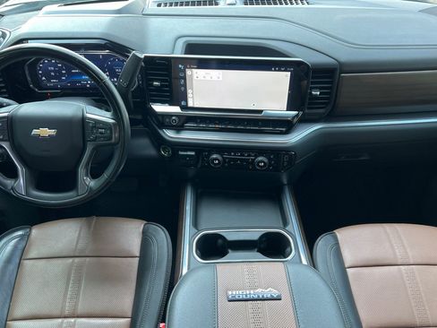 Used 2024 Chevrolet Silverado 2500 High Country w/ Technology Package image 14
