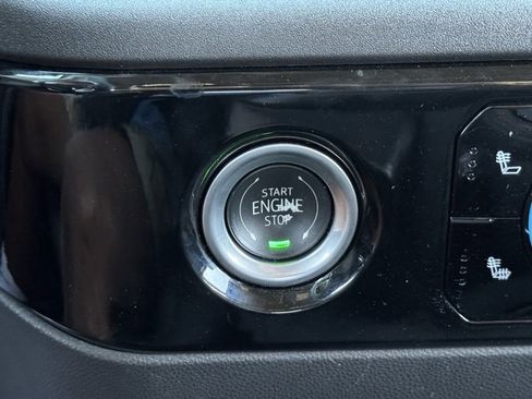 Used 2024 GMC Sierra 1500 Elevation image 19