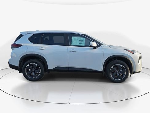 New 2026 Nissan Rogue SV FWD image 5