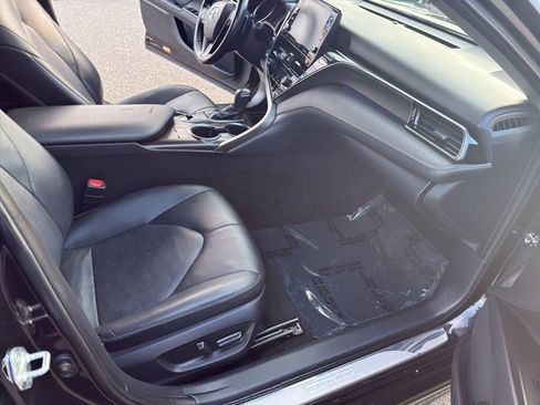 Used 2022 Toyota Camry XSE image 20