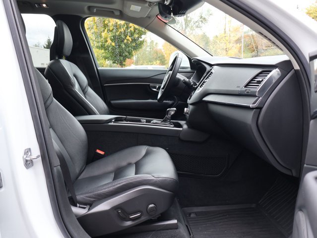 Used 2020 Volvo XC90 T5 Momentum AWD/4WD image 27