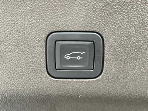 Certified 2025 Chevrolet Tahoe Z71 w/ Z71 Off-Road Package image 19